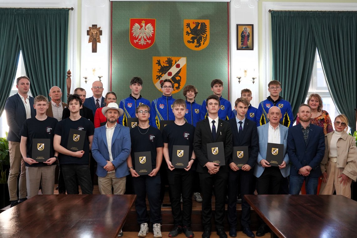 Sukcesy uczniów szkół powiatowych