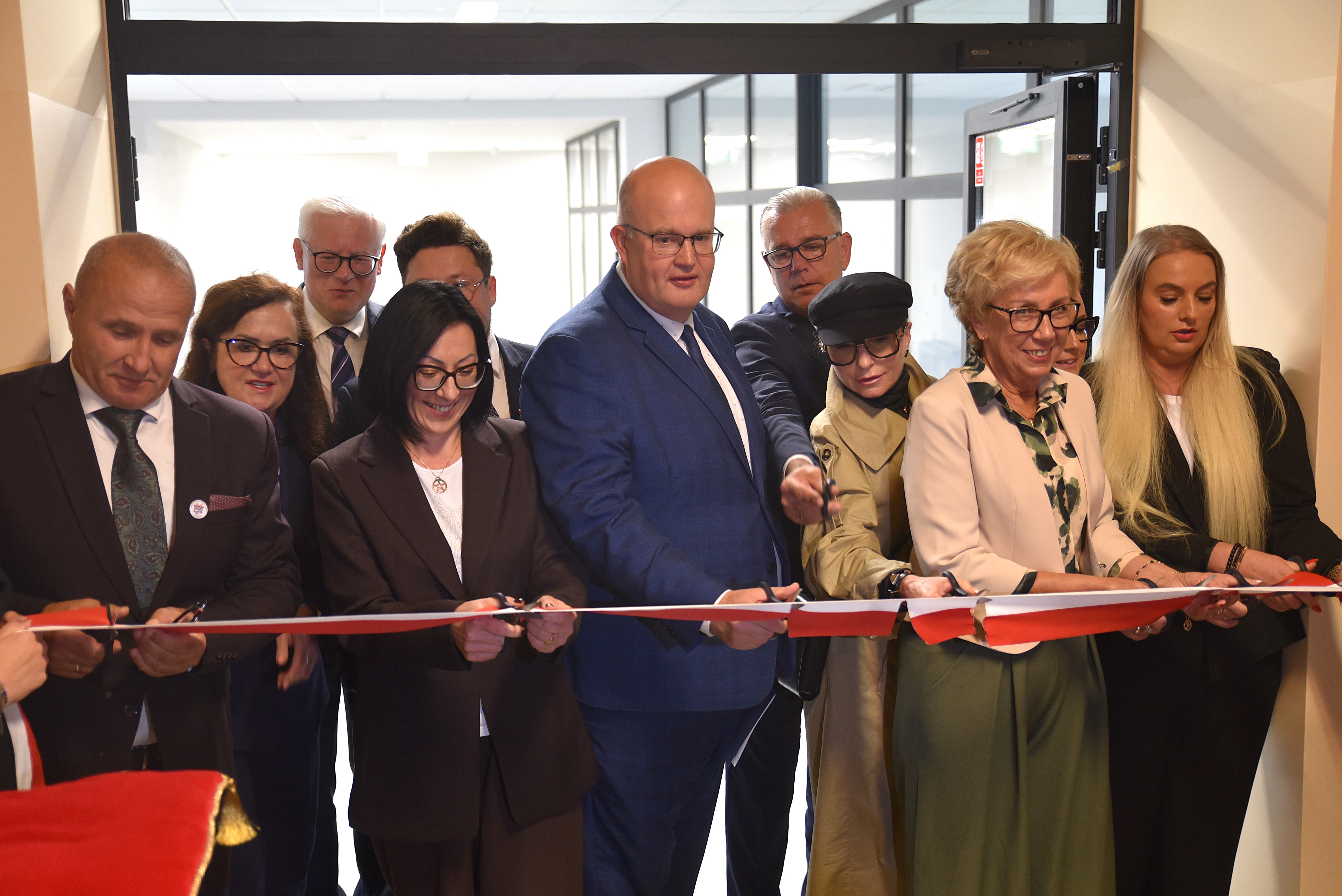 Nowe skrzydło w Powiatowym Zespole Szkół nr 4 w Wejherowie uroczyście otwarte